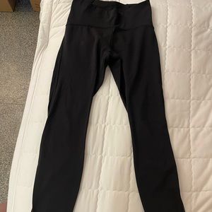 LULULEMON Black training leggings 25” - size 6